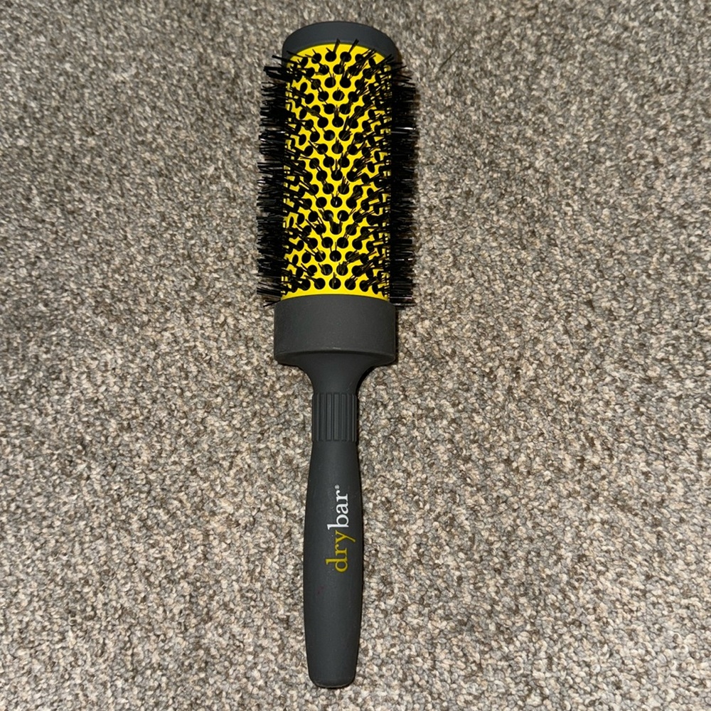 Drybar Round Brush
